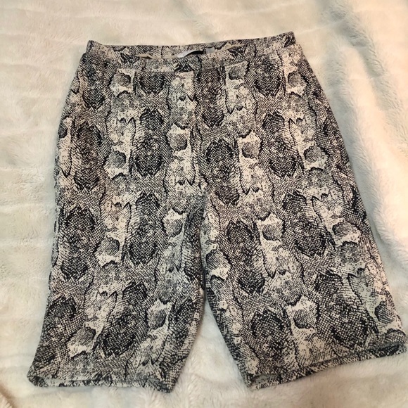 Python Print Bike shorts LUSH small - Picture 1 of 6